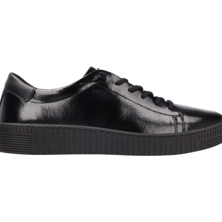 Sneakers*Gabor Baba