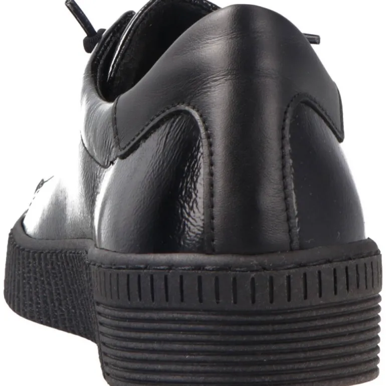 Sneakers*Gabor Baba