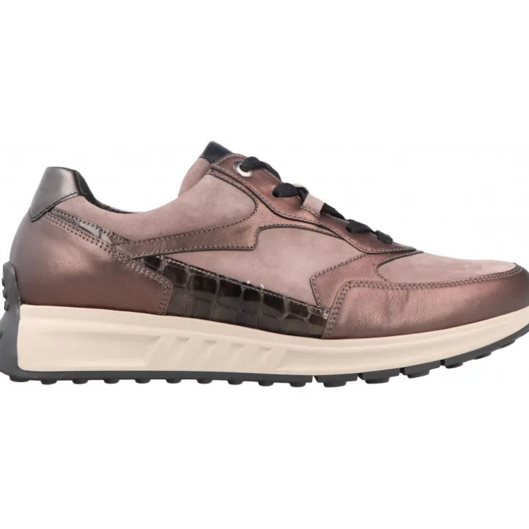 Sneakers*Gabor Einar