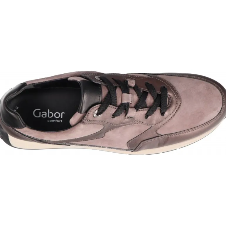 Sneakers*Gabor Einar