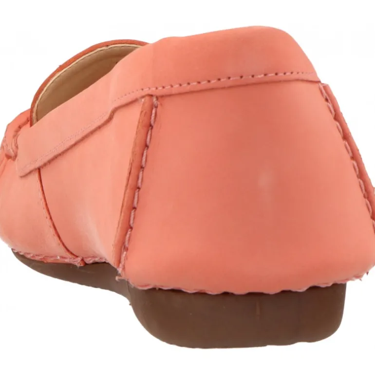 Mocassins*Clarks Freckle Walk Peach Nubuck